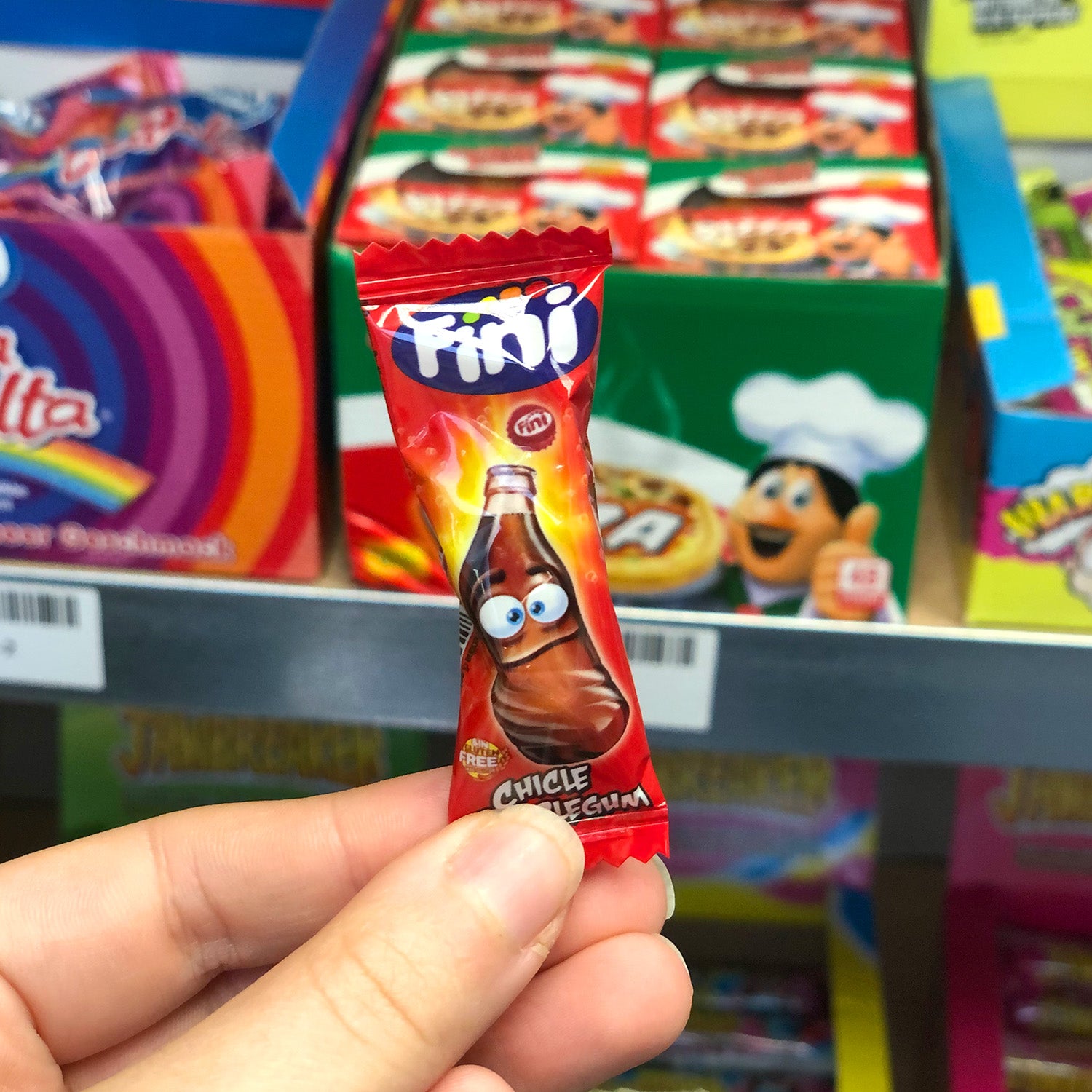 Fini Cola Bottles Bubblegum (1 Stuk) - van Fini - Nu voor maar €0.15 bij Mijn Snoepgoed